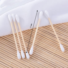 Makeup cotton swabs with bamboo sticks